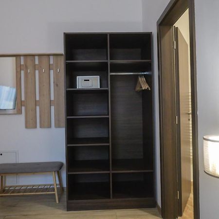Premium City Centre Bedrooms Прешов Экстерьер фото
