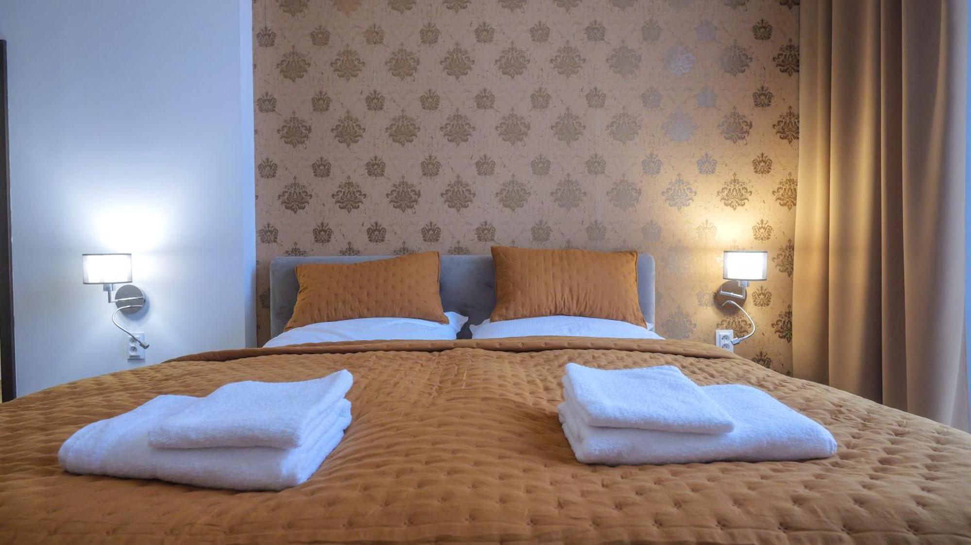 Premium City Centre Bedrooms Прешов Экстерьер фото