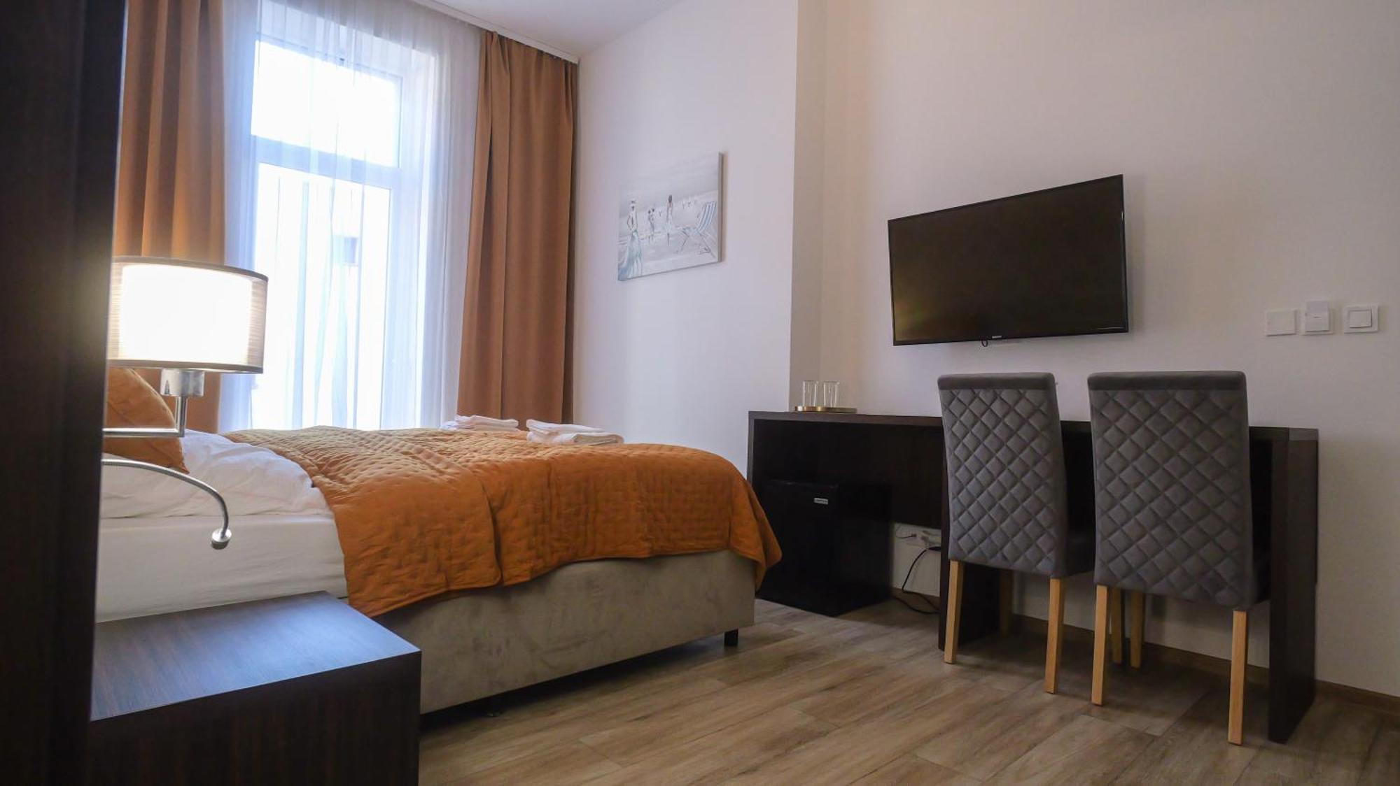 Premium City Centre Bedrooms Прешов Экстерьер фото